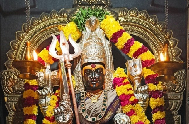 Angaala Parameshwari Amman Sri Periyapalayathu Amman